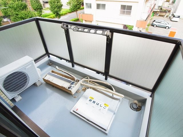 ニューパレス馬橋 ベランダ