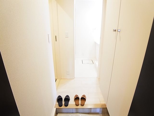 ノーマジーン 玄関
