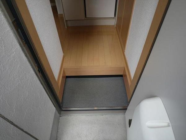 プレシャス北千住Ａ棟 玄関