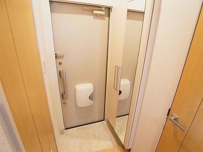 エメラルド 玄関