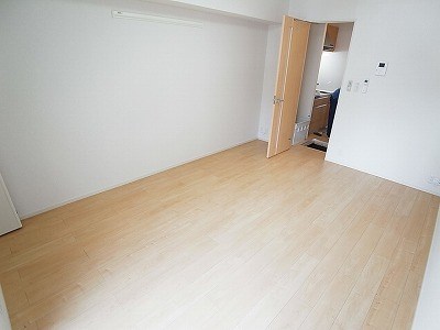 エメラルド リビング