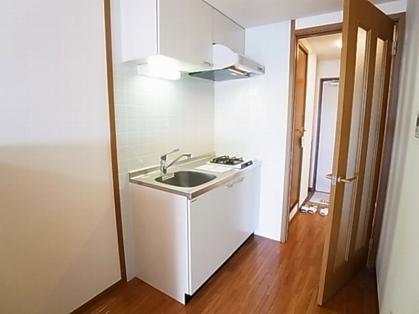 チャームテラス222W キッチン