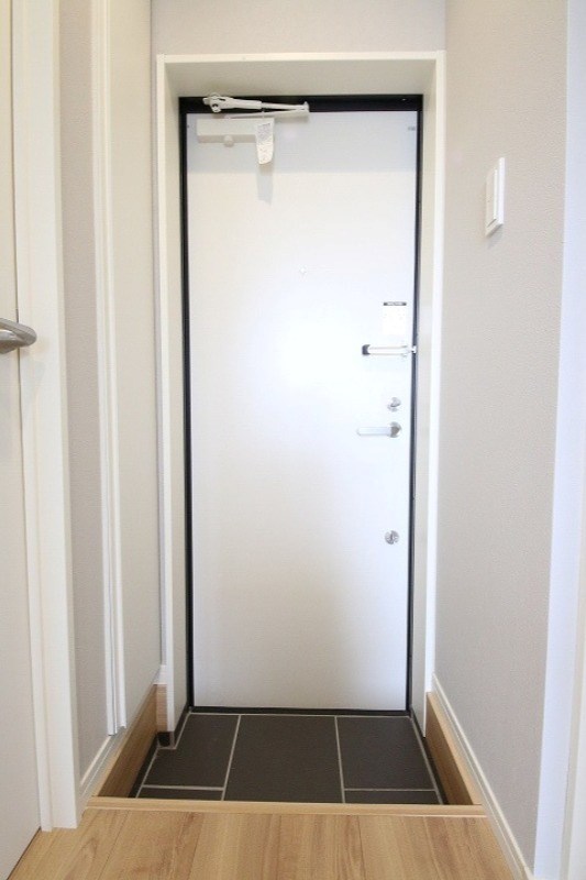 パークレジデンス六町 玄関