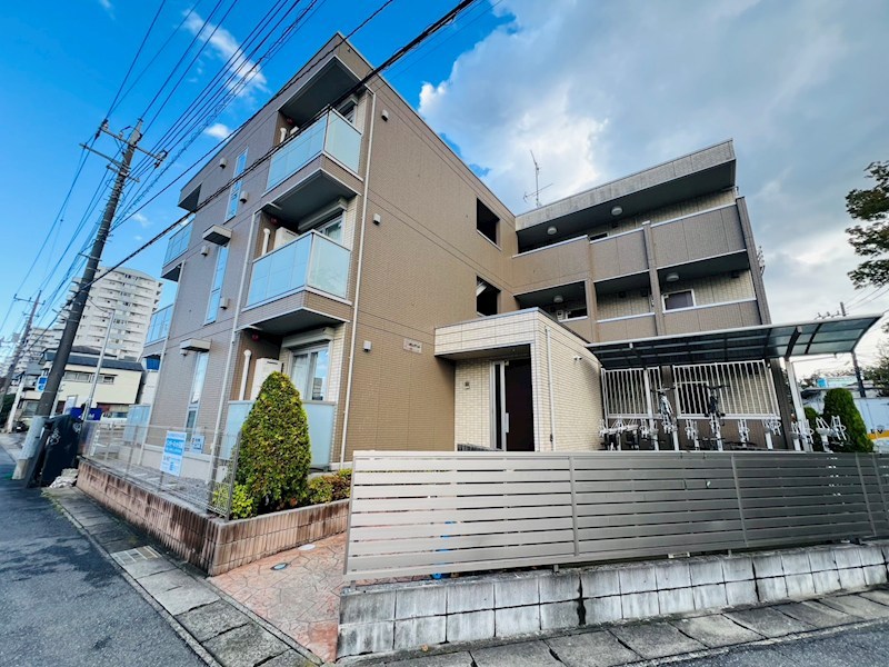 ポム・アール 206号室 外観