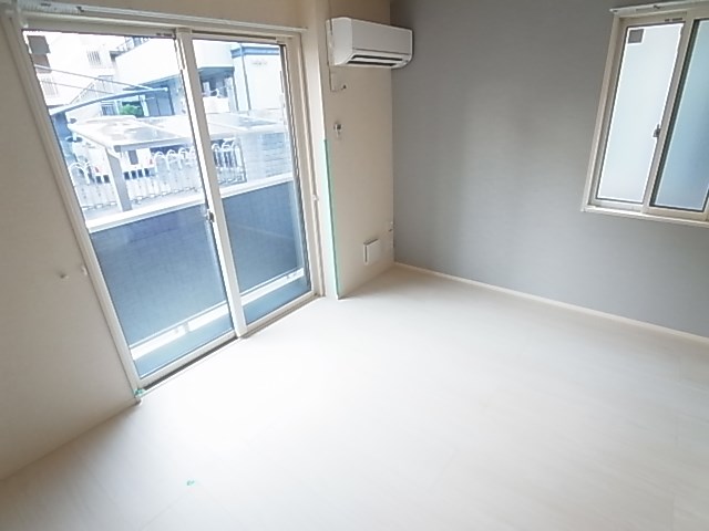 コンフォート　リリィ リビング