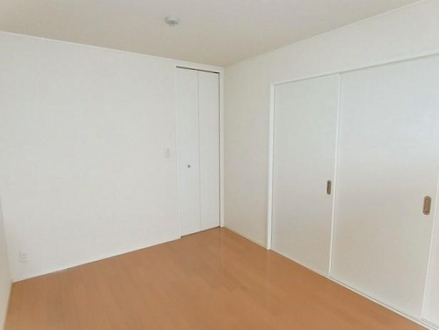 ラシーネオオタキ ベッドルーム