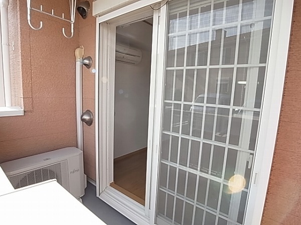 ドルチェ　ヴィータD  ベランダ