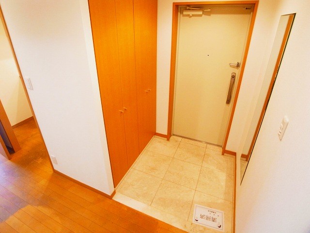 ステージファースト北千住  玄関