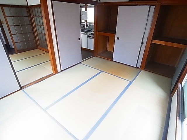 広瀬貸家　南棟 ベッドルーム