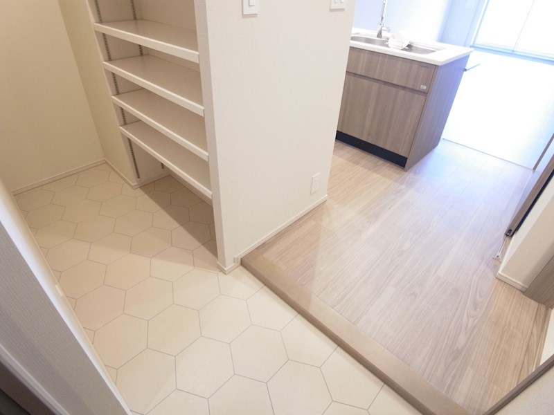 ART RESIDENCE IN OoTAKA-no-MORI 玄関