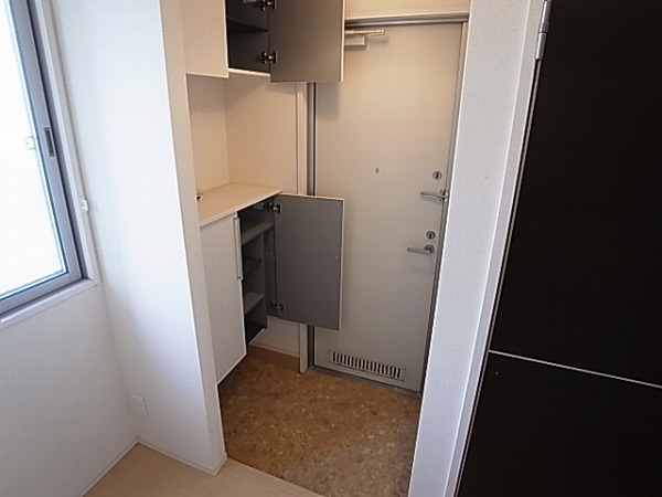 グラン・ヴェルジェⅡ 玄関