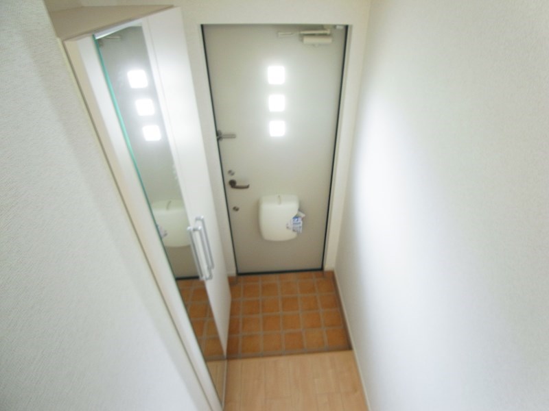 ヴィヴレS 玄関