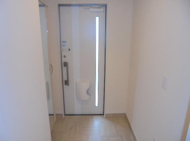 ラ・フォンテーヌ 玄関