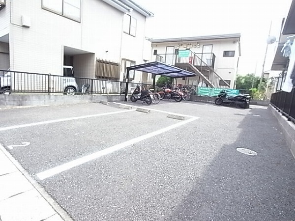 ハイム　シンシア 駐車場