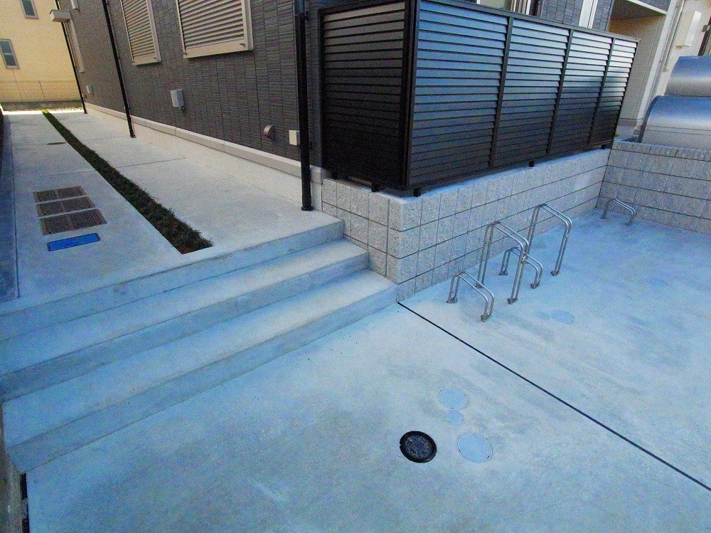 ＧＯＬＤＥＮ　ＲＩＮＧＳ　12 その他外観3