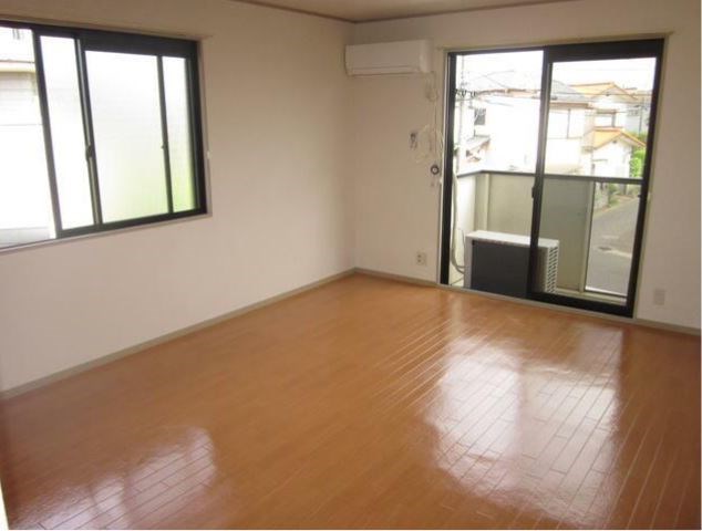 ファミーユ豊四季C リビング