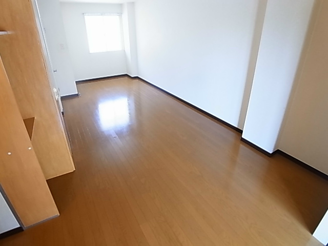 ハイツリバービュー リビング