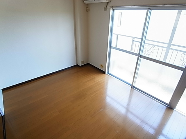 ハイツリバービュー ベッドルーム