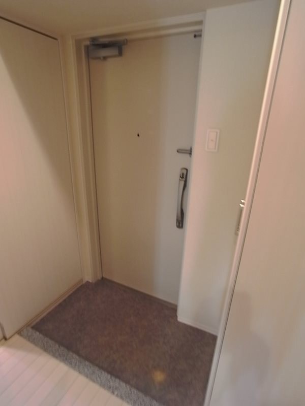 レジデンス・ラフィネ 玄関