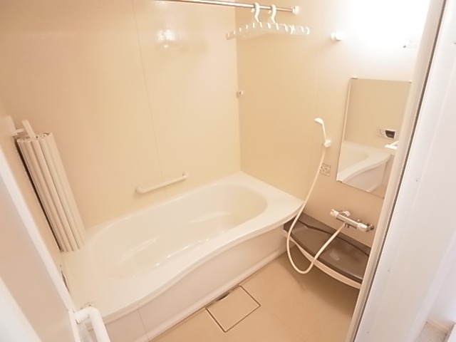 リバーサイドヴィラ　ハピネス 風呂画像