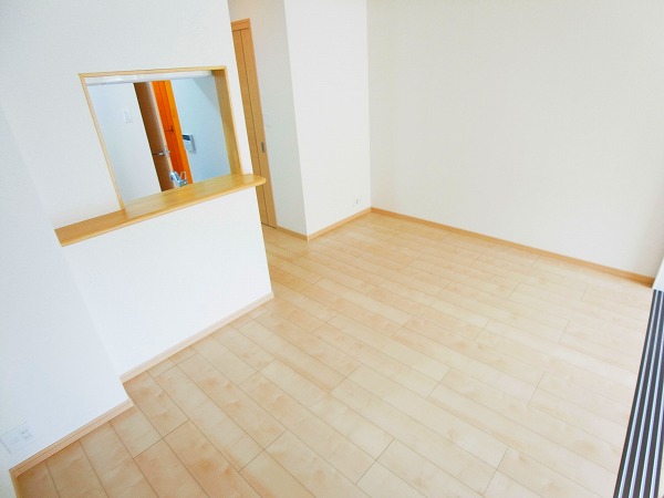 レジデンス　アマーレ リビング