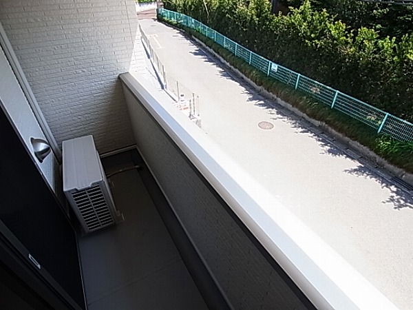 ポストマスター，Ｓ  ベランダ