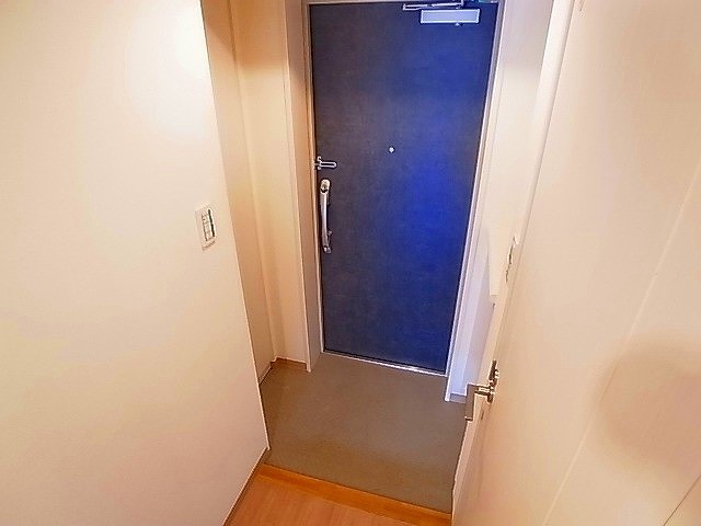 アーバンレックス西新井２ 玄関