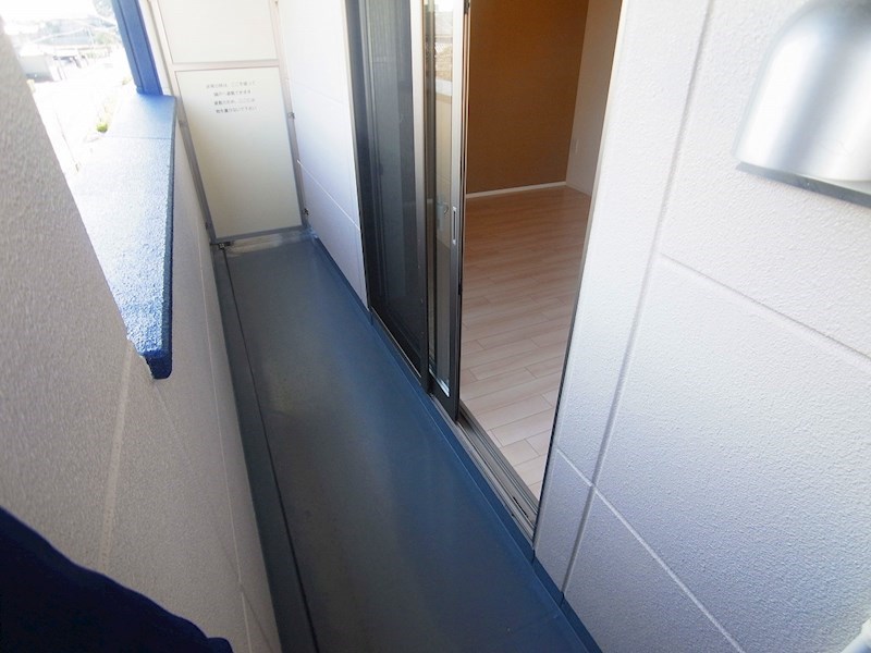 ユニヴェール ベランダ