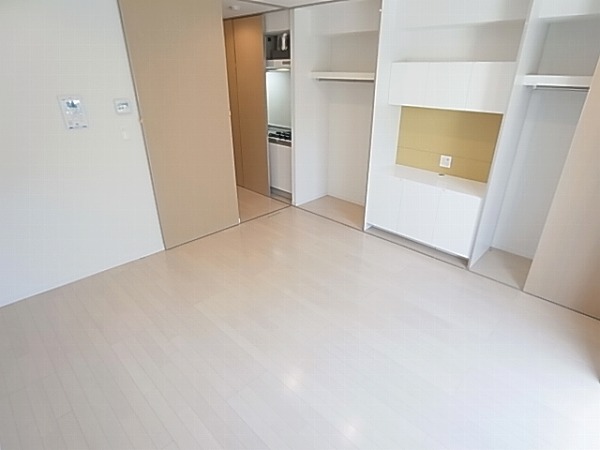 リブリ・Oz リビング