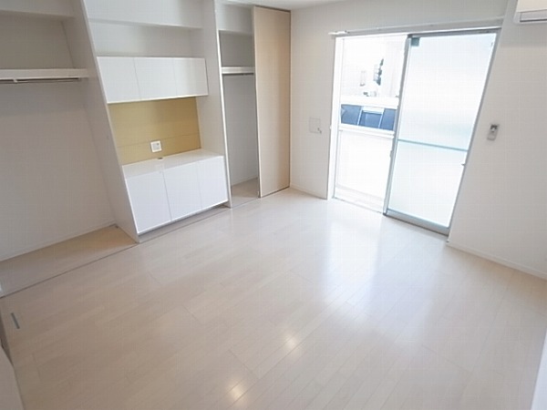 リブリ・Oz ベッドルーム