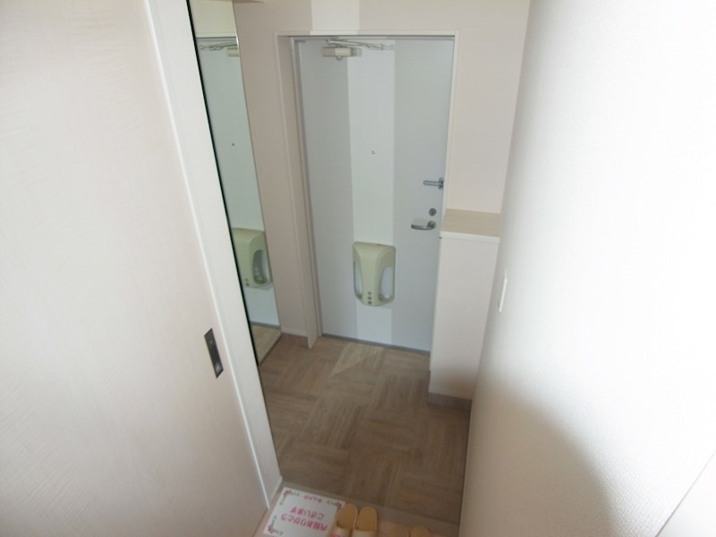 ユニヴェール 玄関