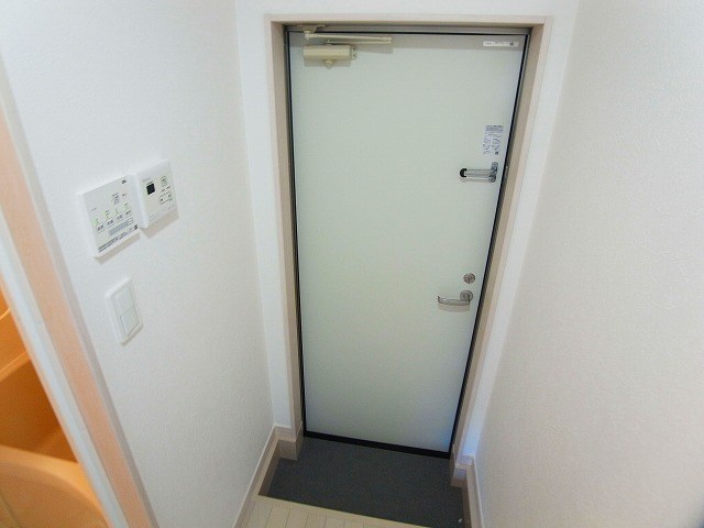 シャンテ谷在家 玄関