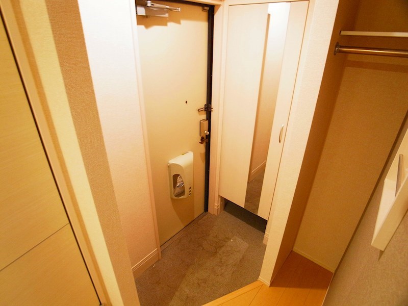グラティア 玄関