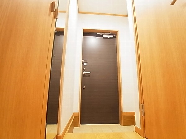 フォレストメゾン増尾台 玄関