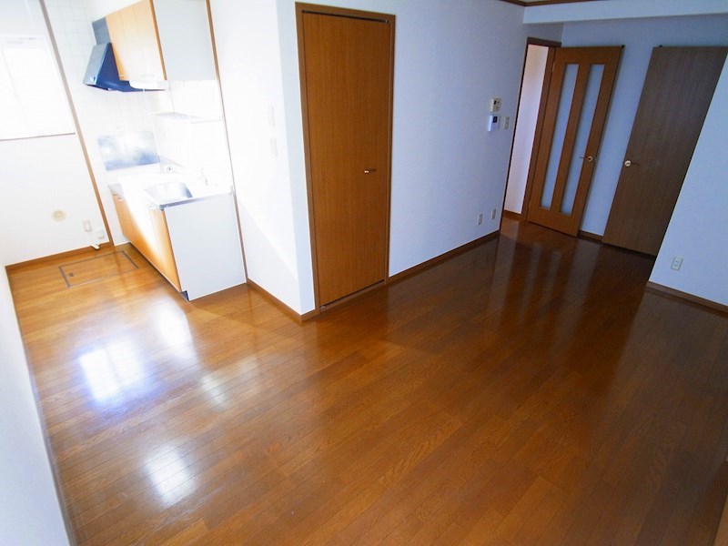 ポワール・メゾン１番館 リビング