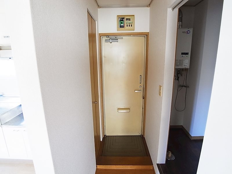 ドフィーヌ松戸 玄関