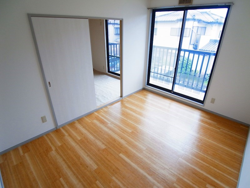 ジュネス松戸 ベッドルーム