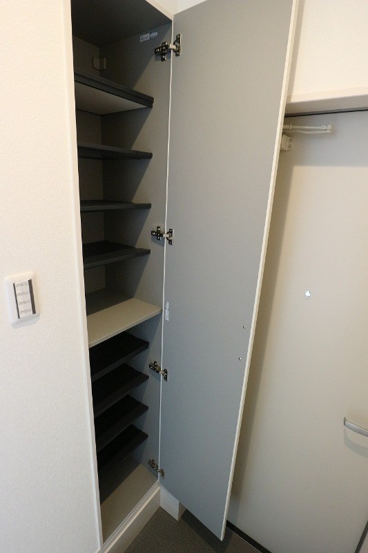 REGALEST　Feliz 玄関