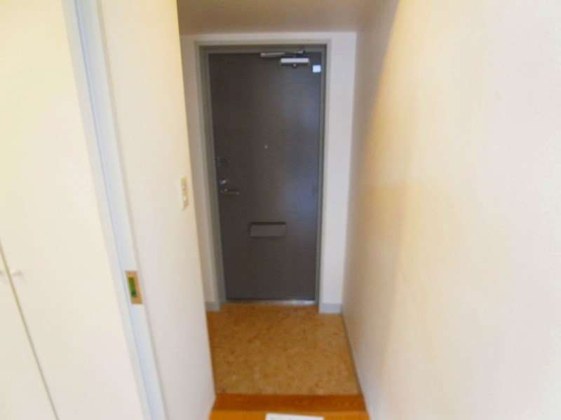 KAMEI.BLD 玄関