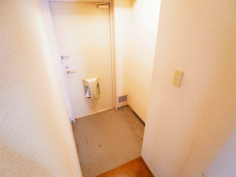 高橋ハイツ（新松戸） 玄関