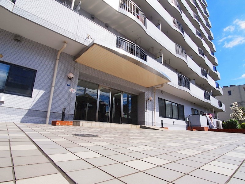 シラカワパレス エントランス