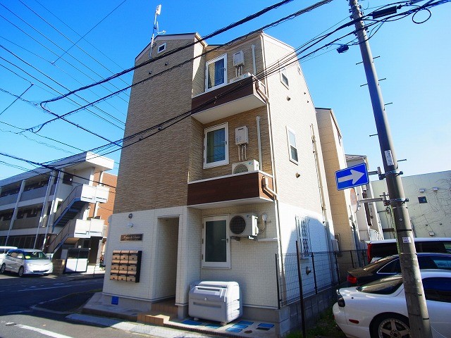 メゾン　ド　スリール 外観写真