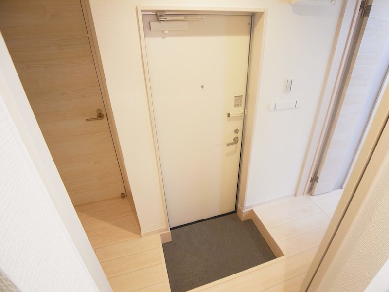 REGALEST　ADAGIO～ﾚｶﾞﾘｽﾄ　ｱﾀﾞｰｼﾞｮ～ 玄関