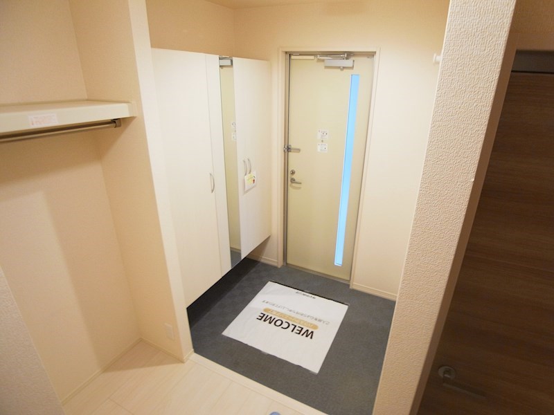 フェリーチェおおたかの森 玄関