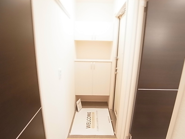 サニーハウスB棟  玄関