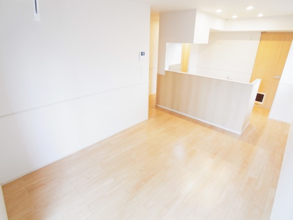 アルファ　クレスト リビング