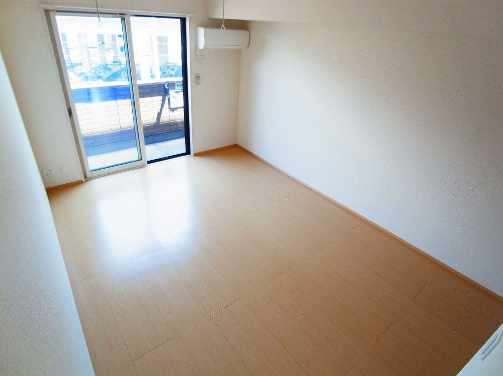 エレガンス・チヨダ２ ベッドルーム