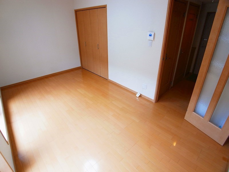 クレフラスト松戸吉井町B リビング