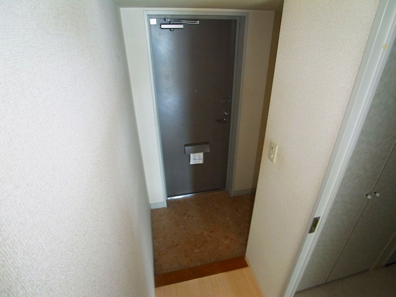 KAMEI.BLD 玄関