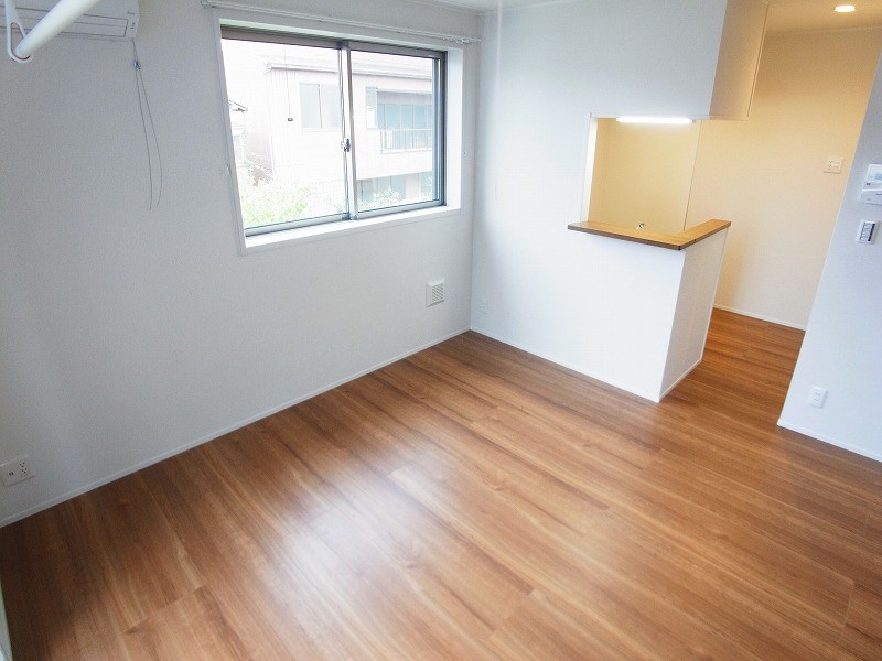 パーシモン リビング